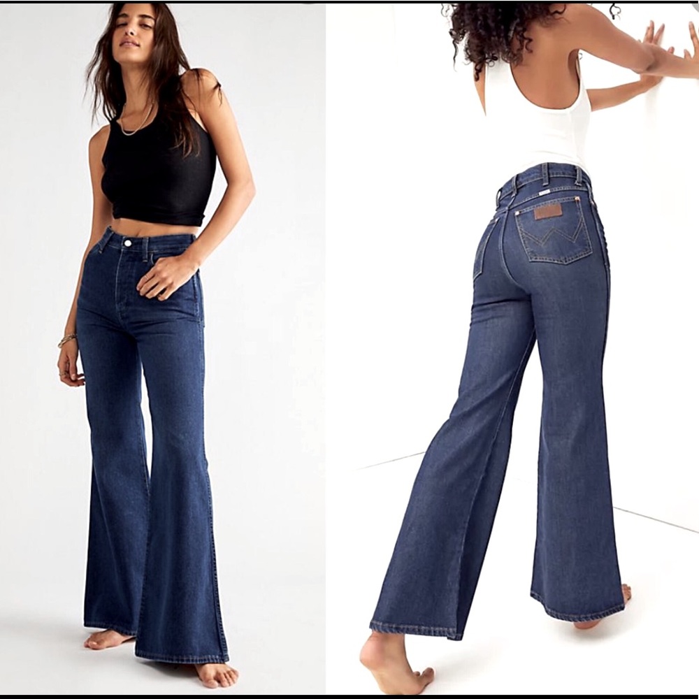 NWOT. Wrangler Wonderer high rise flare